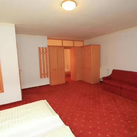 Apartman Near Zillertal Slopes Stumm