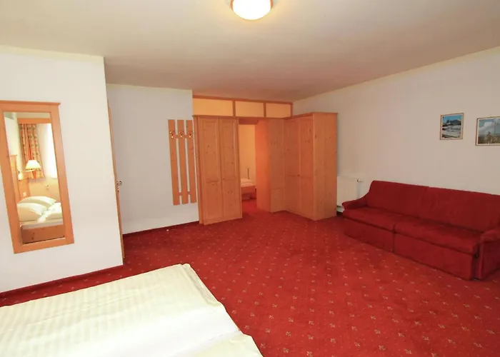 Daire Near Zillertal Slopes Stumm