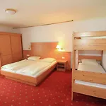 Appartement Near Zillertal Slopes *